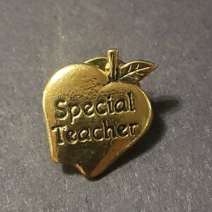 Special Teacher Gold Apple Teachers Day Lapel Pin pin back